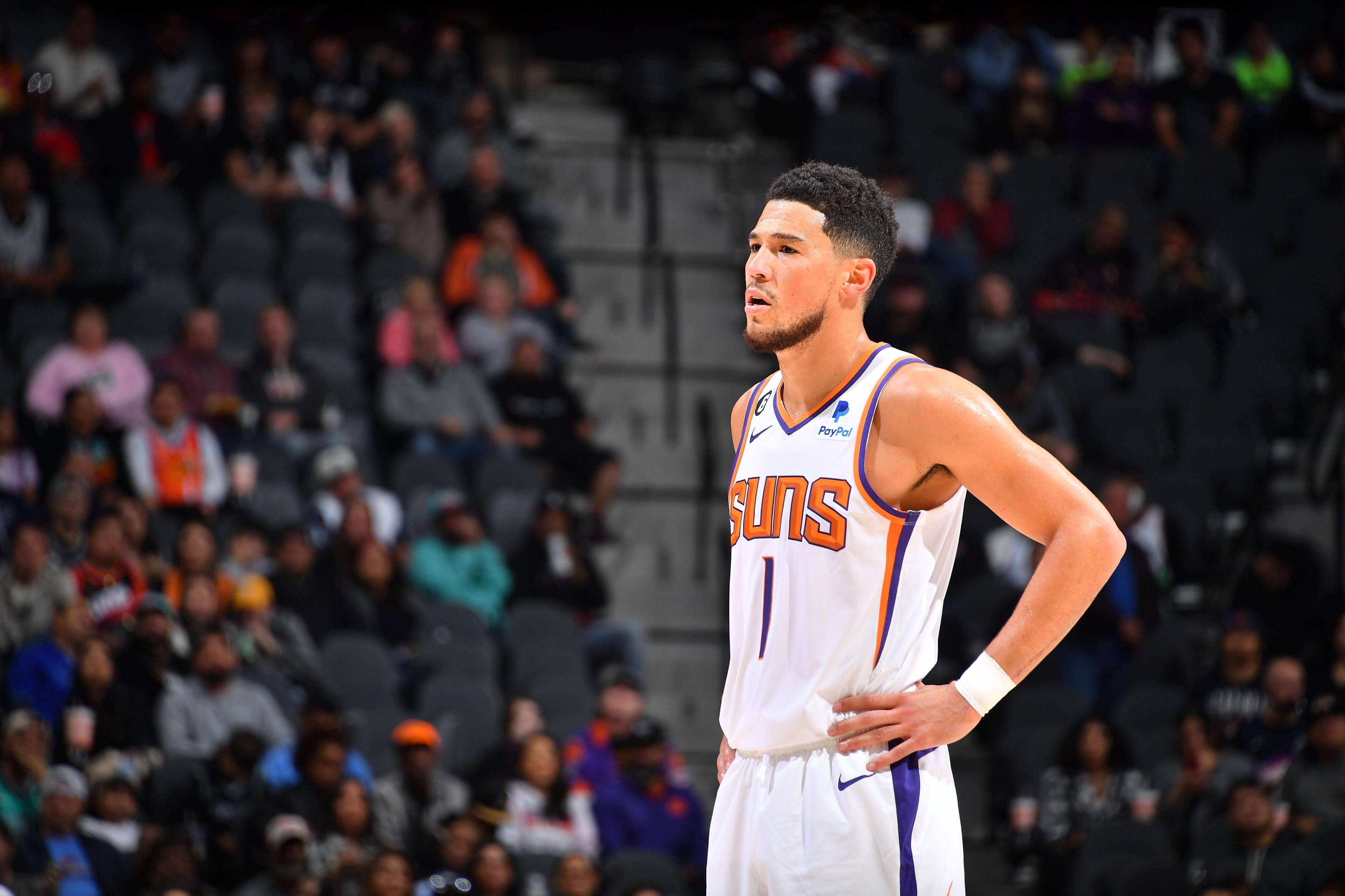 关于勇士B队轻取国王，布克高光表现的信息