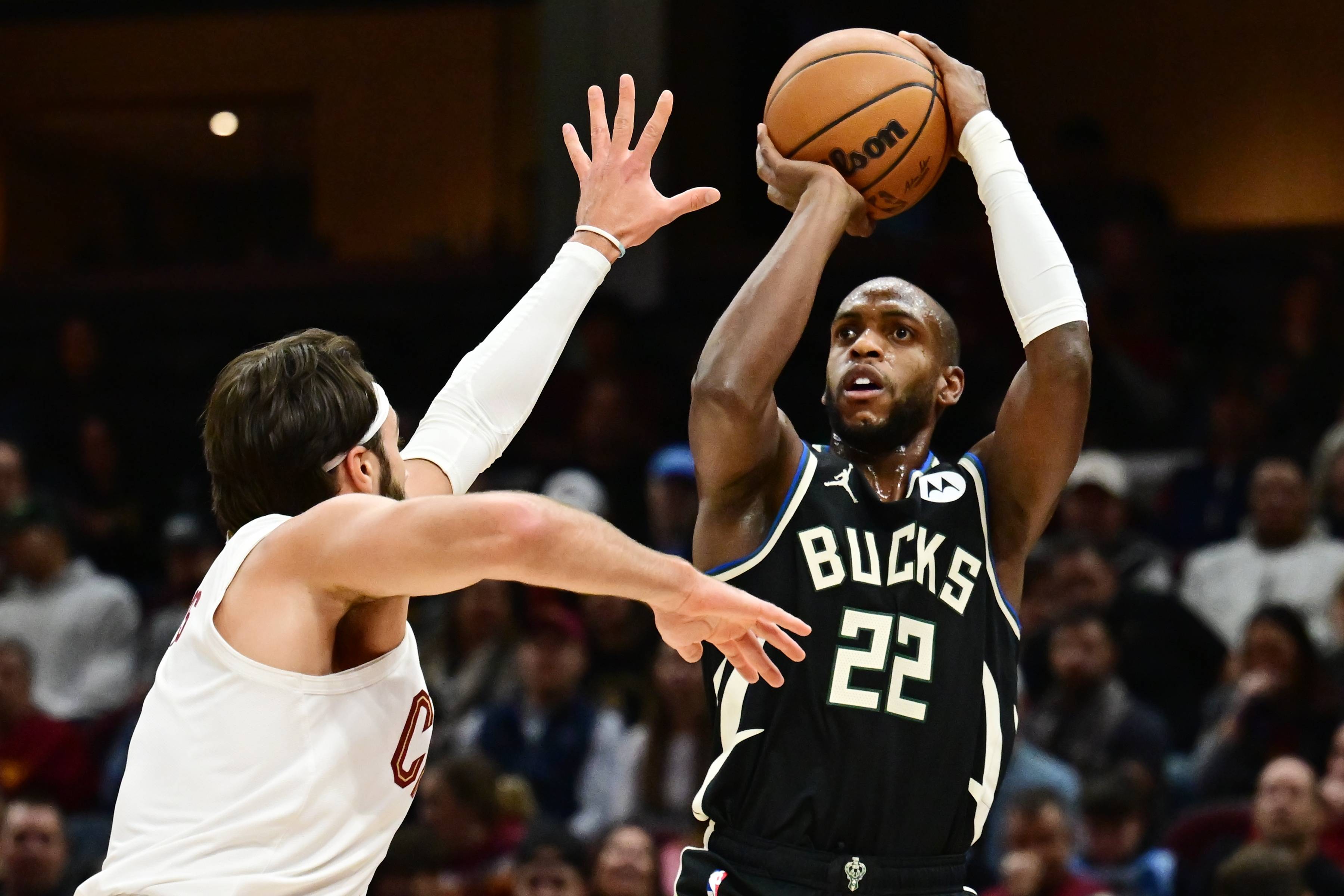 湖人B队爆冷雄鹿B队,萨姆·米切尔一己之力扛起全队 湖人B队爆冷雄鹿B队,萨姆·米切尔一己之力扛起全队