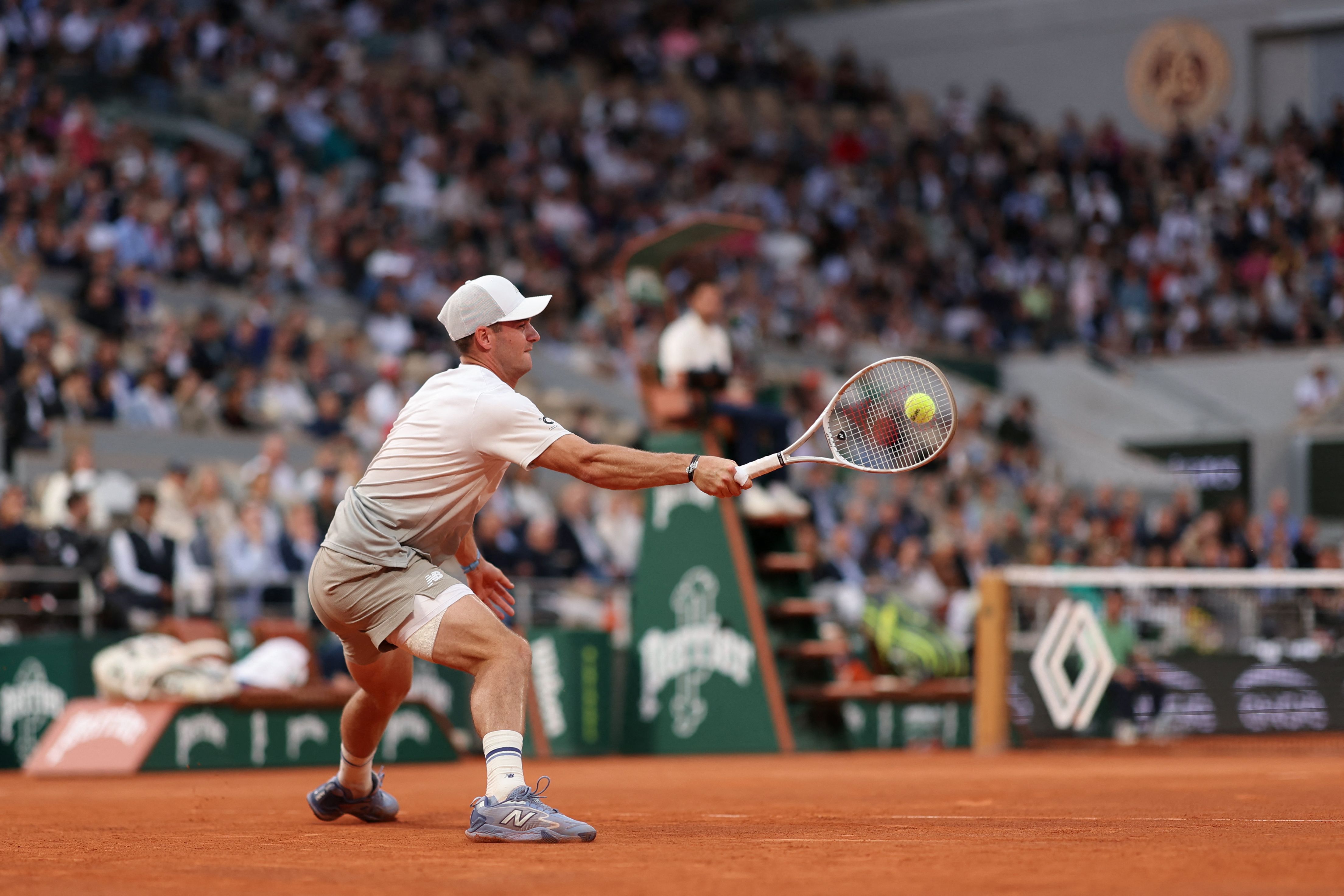 德国网球队强势澳大利亚网球队，阿尔卡拉斯统治全场的简单介绍