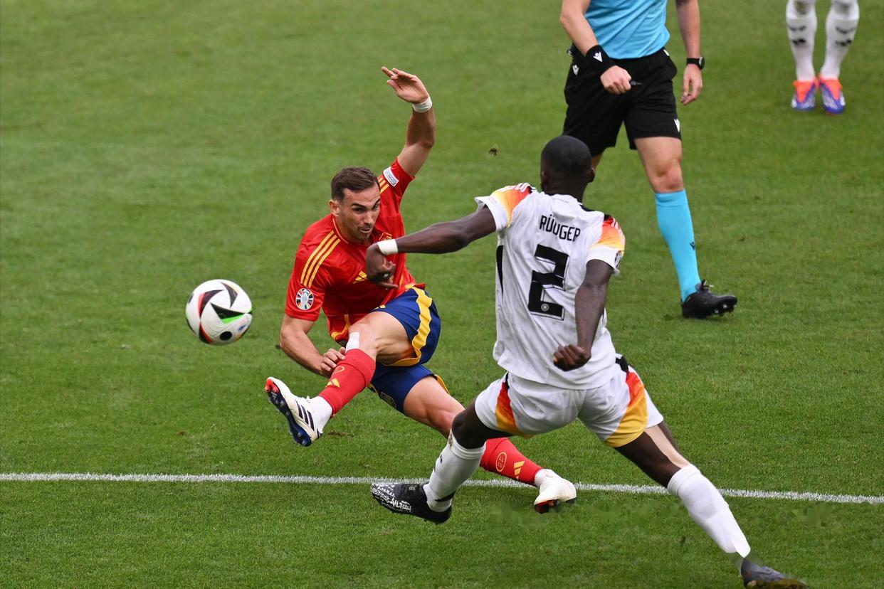 欧洲杯选手爆冷获胜，专家预测失准