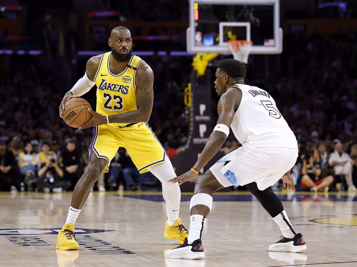 山东队绝杀湖人,约基奇关键制胜的简单介绍 山东队绝杀湖人,约基奇关键制胜的简单介绍