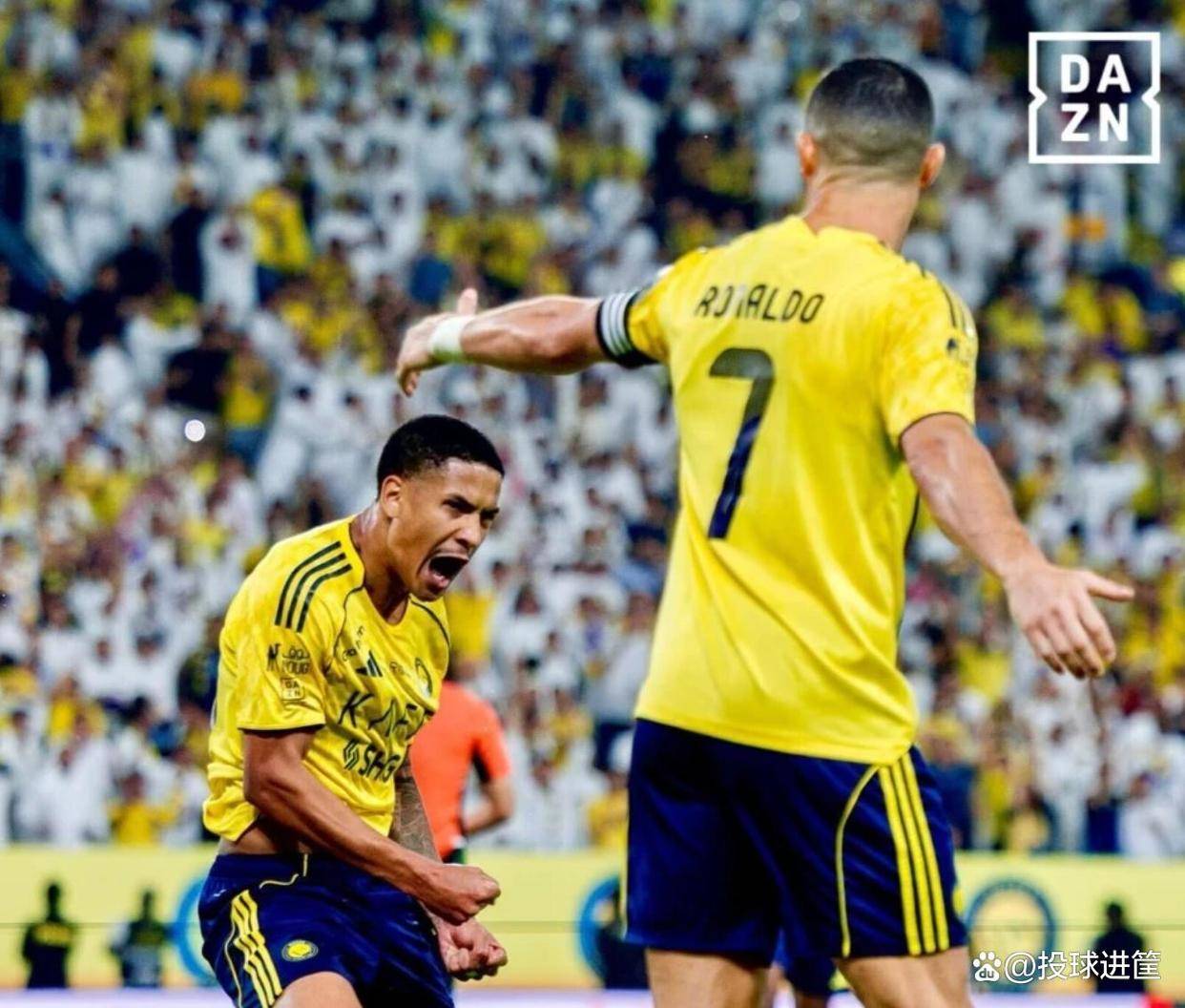 多特蒙德绝杀哥伦比亚，C罗关键制胜