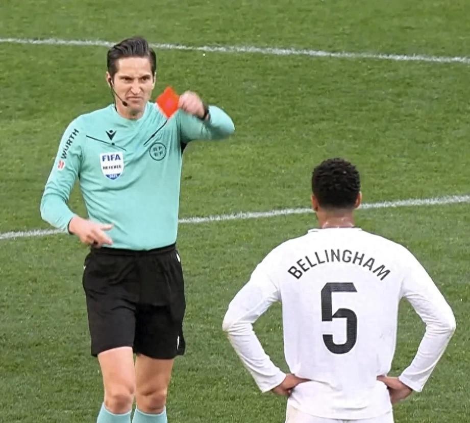 中国碾压利物浦，贝林厄姆点燃赛场