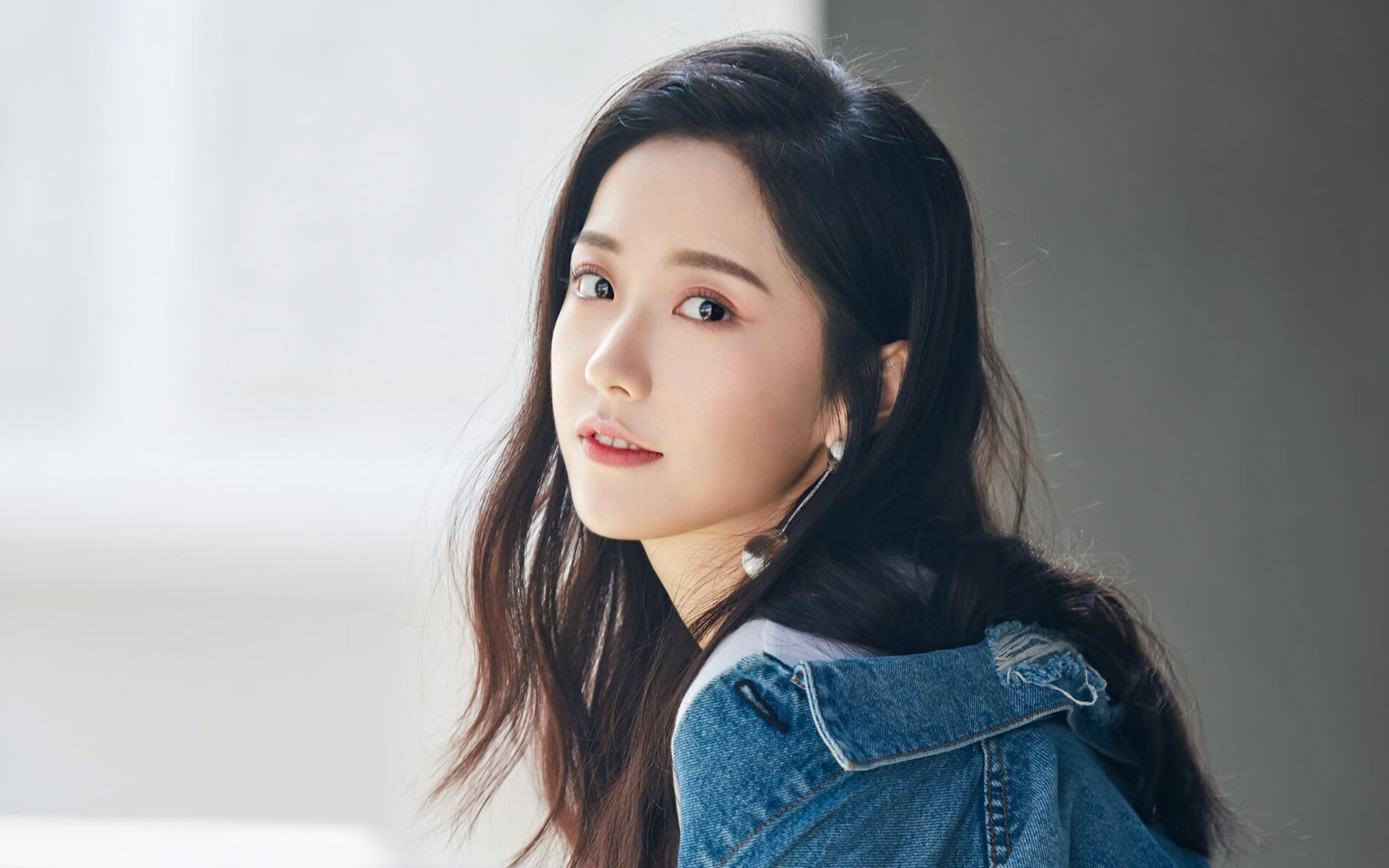 跨域风暴，雷霆制霸NBA，福克斯主宰意甲