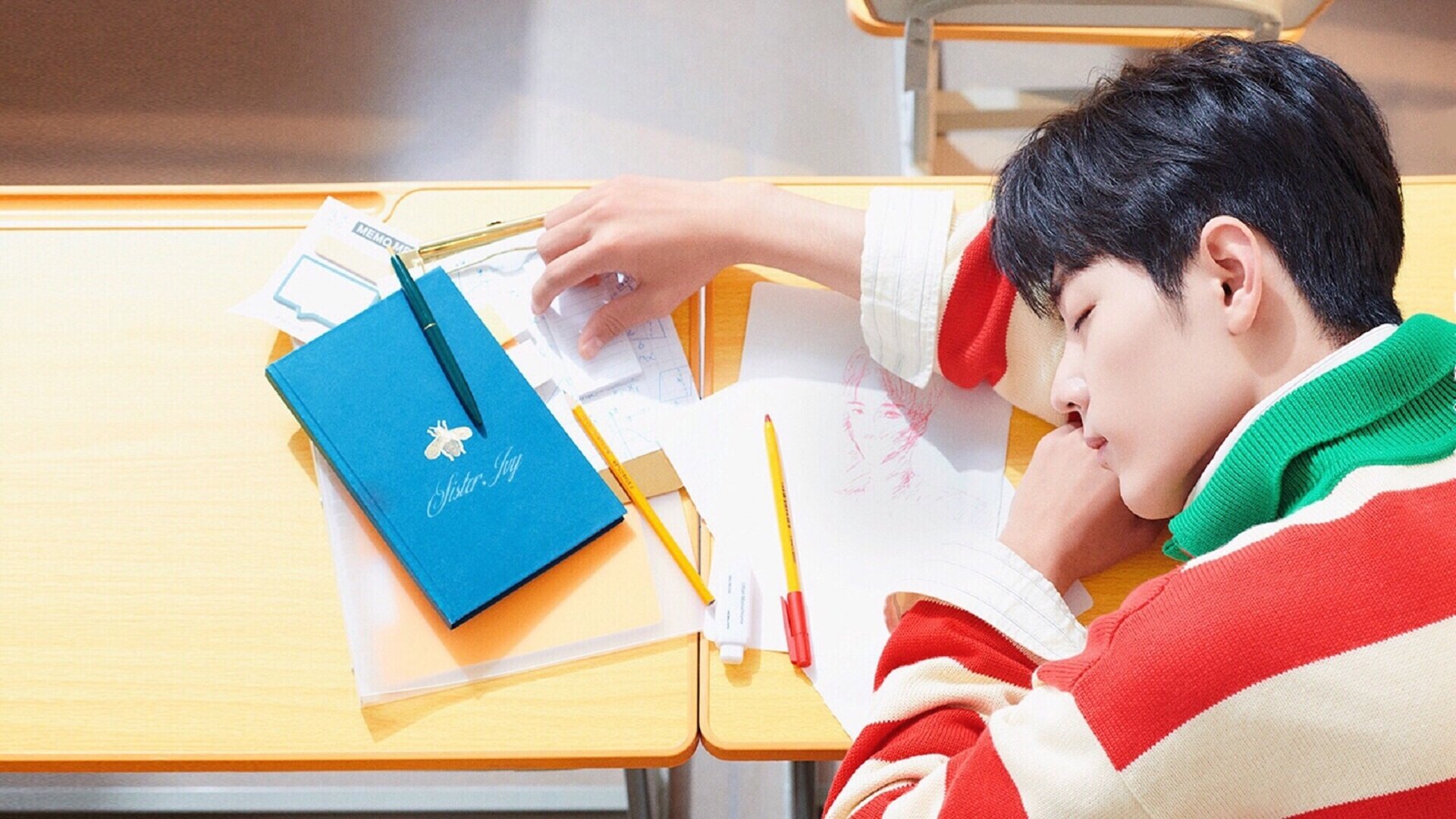 利拉德的操控杆，在活塞森林狼的肌肉丛林里，他用指尖拨动比赛天平