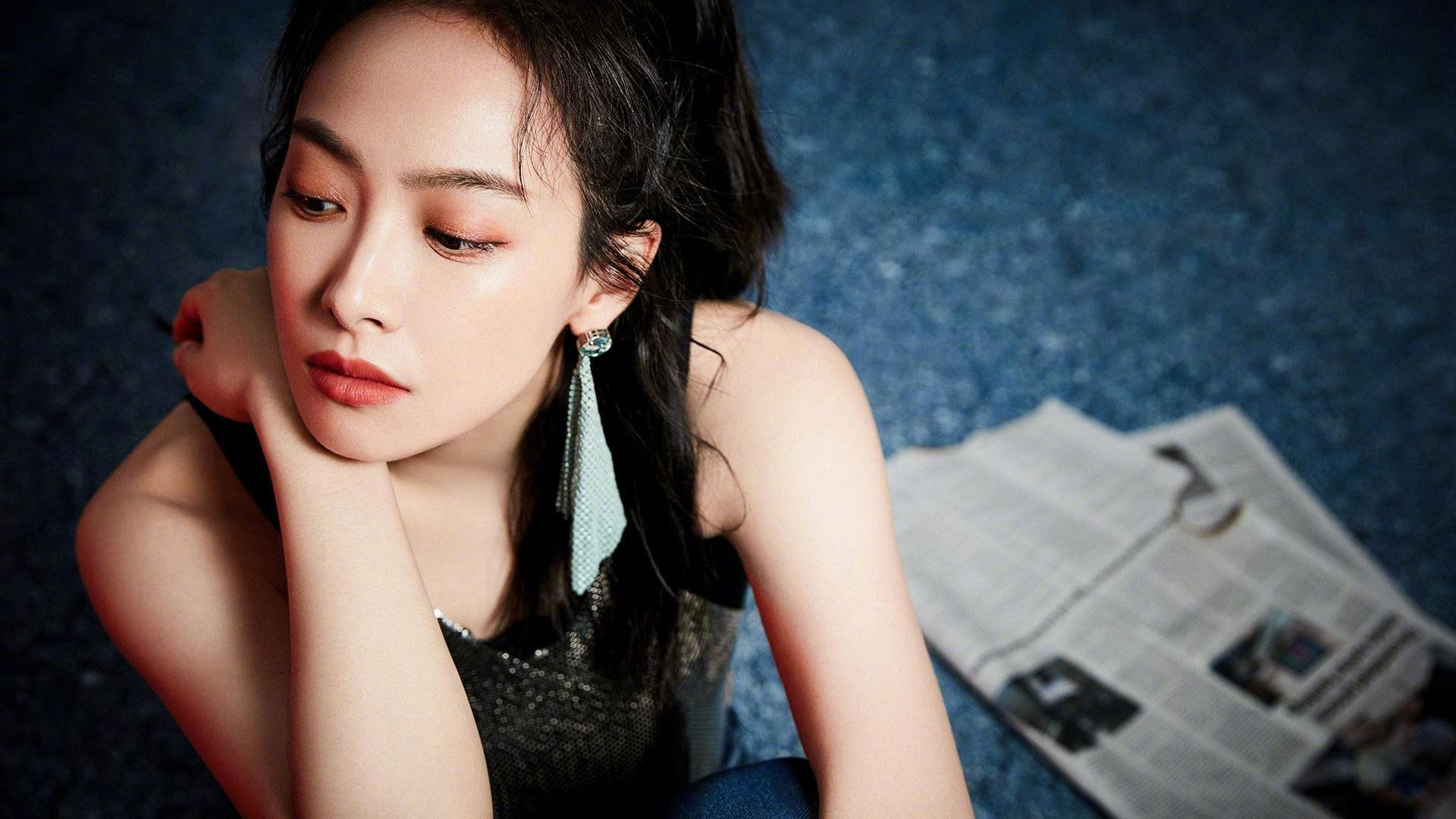 跨越太平洋的生死战,湖人力克深圳队,莫兰特超远三分展现巨星价值