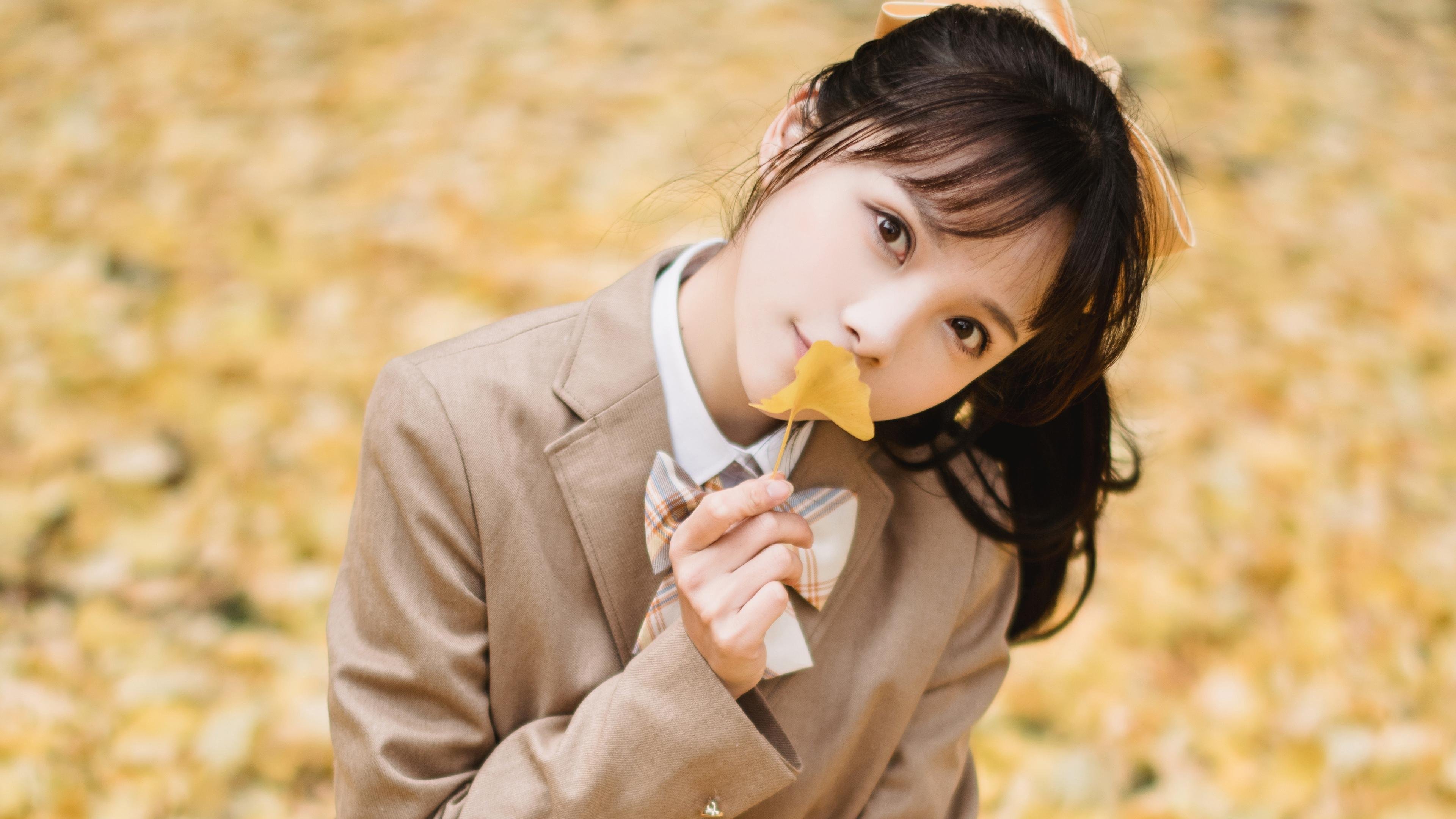 末节之王利拉德轰45+12引燃联盟！黄蜂锁链防守竟让上海队半场仅得28分？