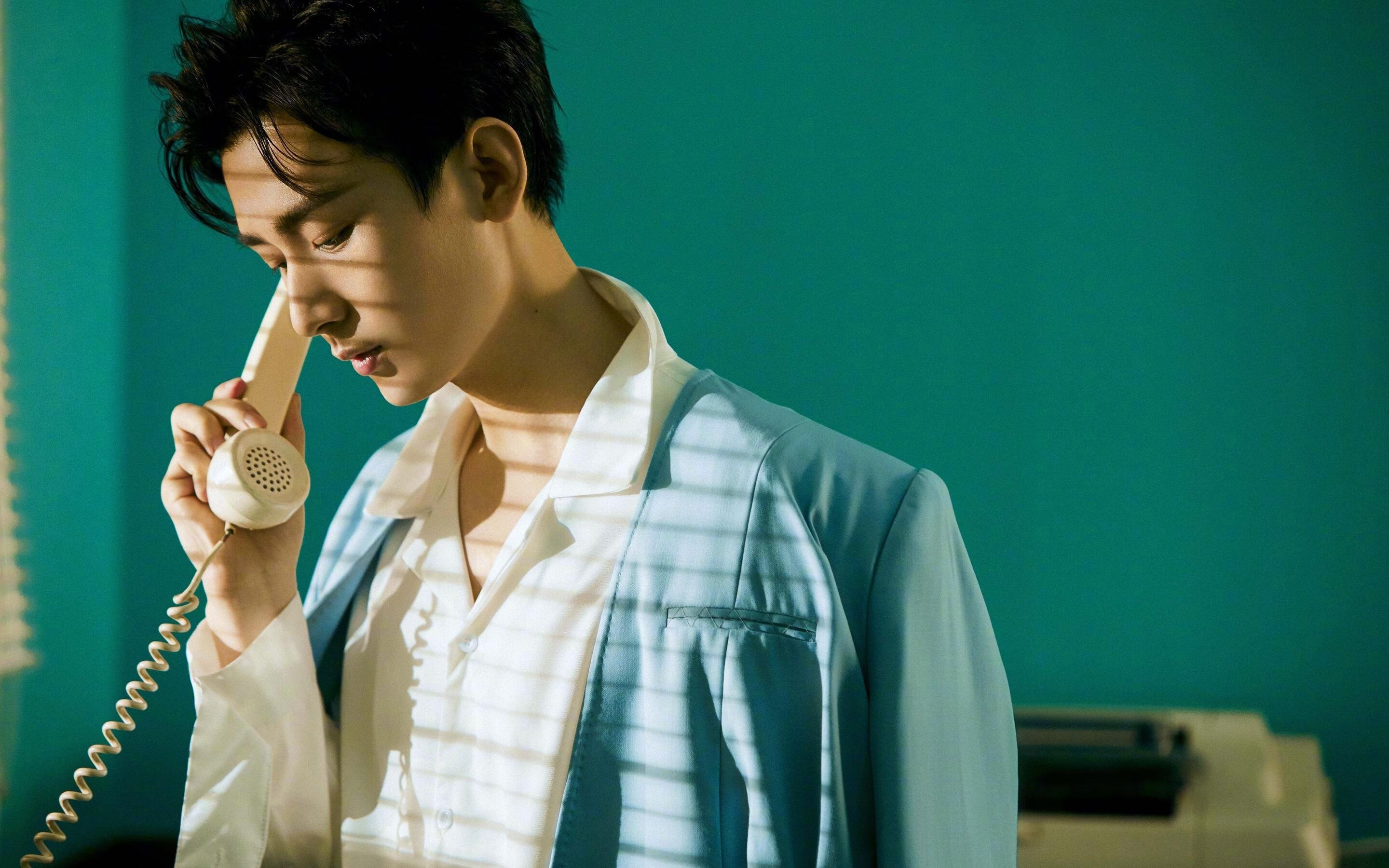 末节死神降临！利拉德狂飙20分率活塞逆转鹈鹕，窒息防守锁死对手